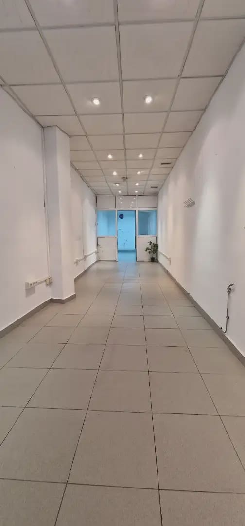 Commercial for rent in Maracena - € 500 (Ref: 10045446)