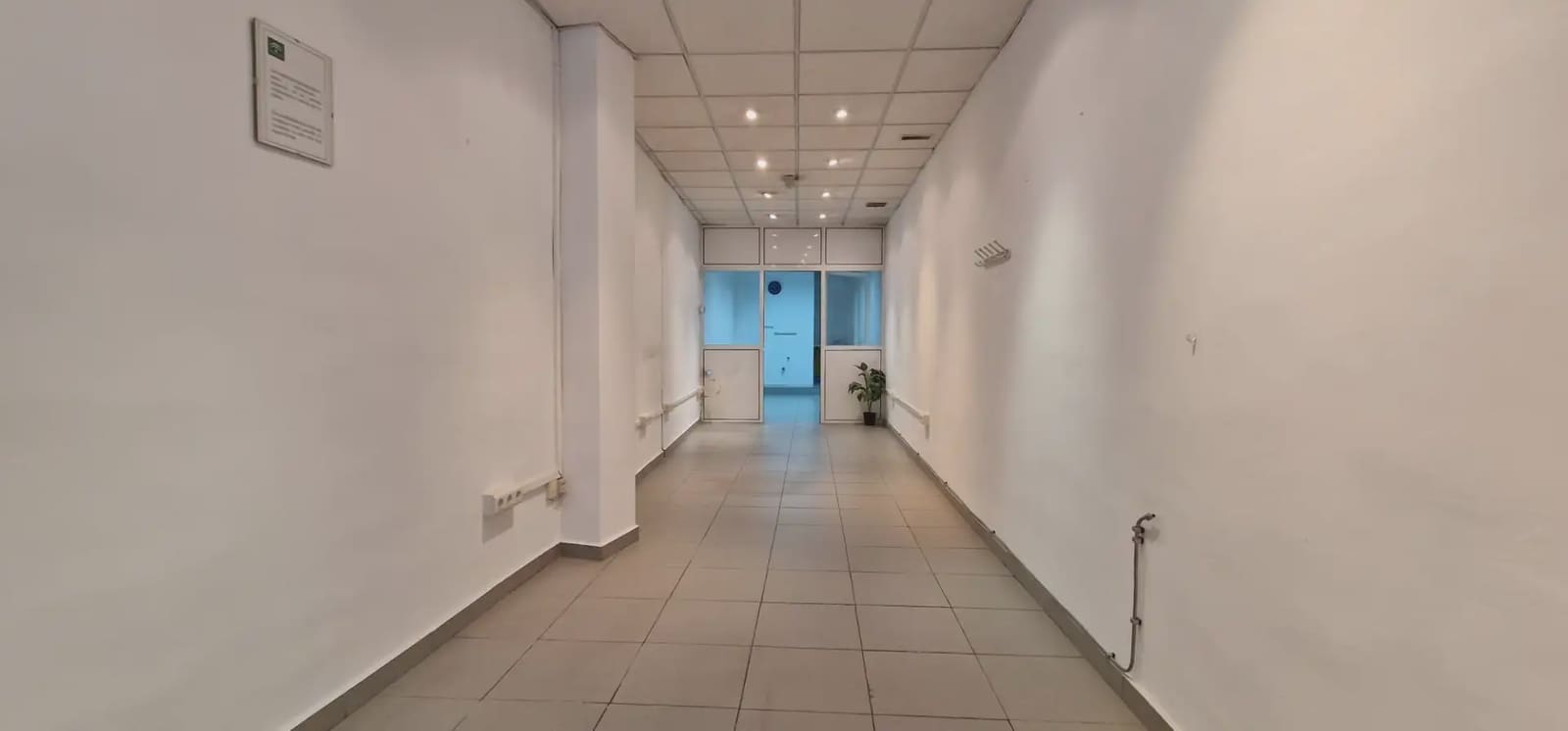 Commercial for rent in Maracena - € 500 (Ref: 10045446)