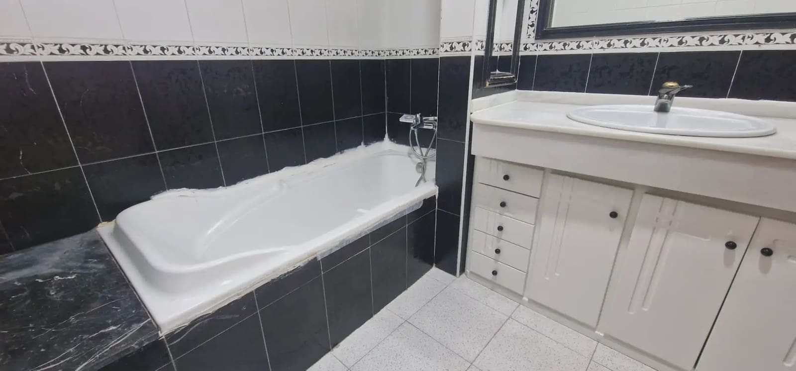 3 bedroom Flat for rent in Maracena - € 650 (Ref: 10097408)
