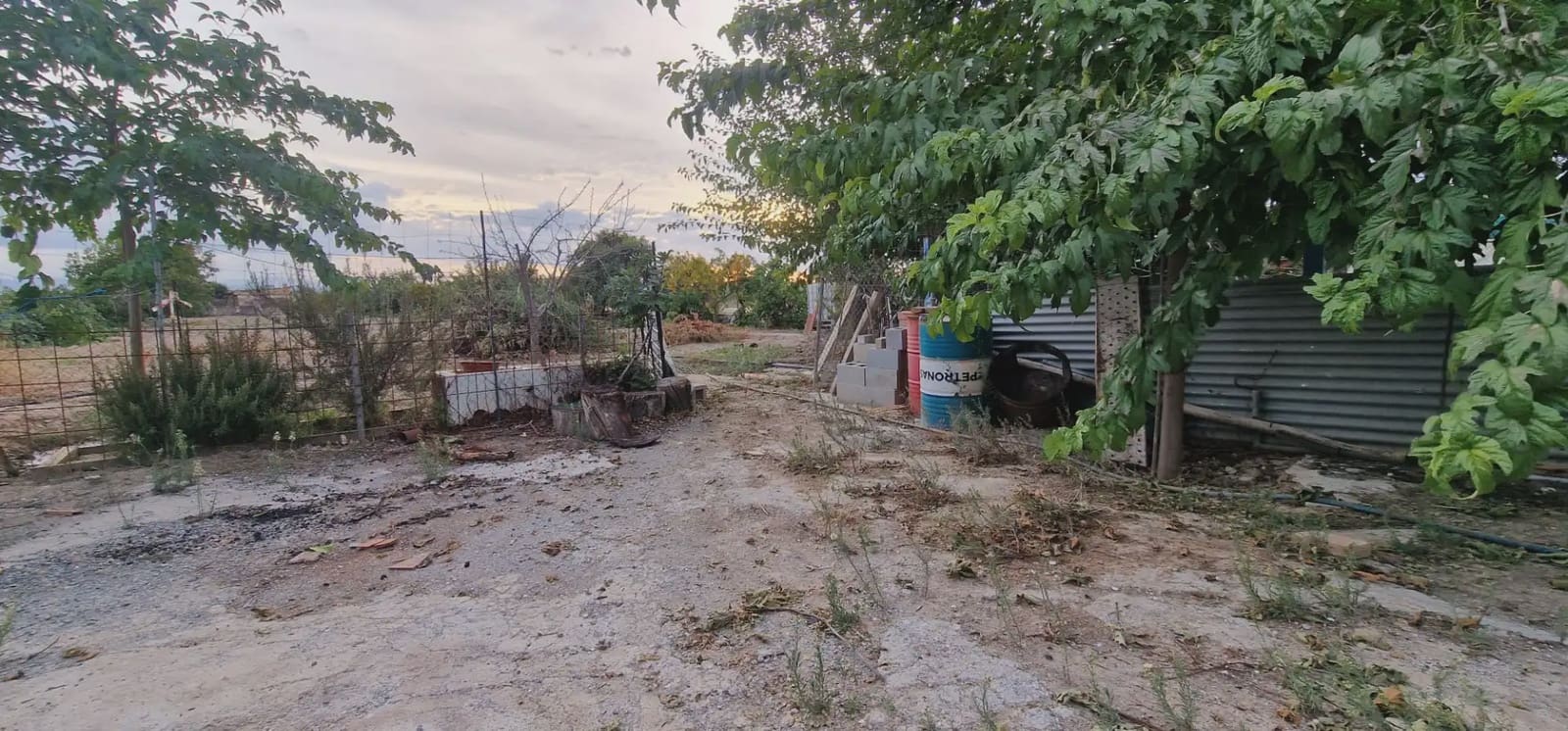 Ubebygd land til salgs i Maracena - € 110 000 (Ref: 10141574)