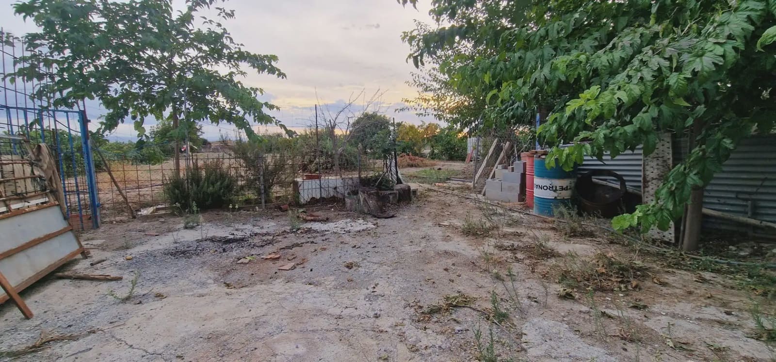 Ubebygd land til salgs i Maracena - € 110 000 (Ref: 10141574)