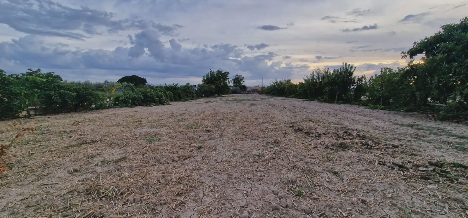 Ubebygd land til salgs i Maracena - € 110 000 (Ref: 10141574)