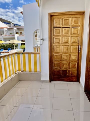 1 quarto Apartamento para venda em Los Cristianos, Arona com piscina - 290 000 € (Ref: 10048189)