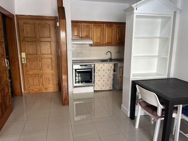 1 quarto Apartamento para venda em Los Cristianos, Arona com piscina - 290 000 € (Ref: 10048189)