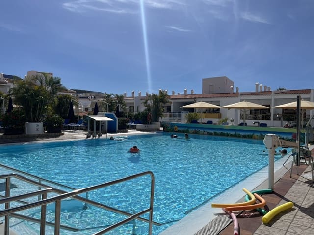 1 quarto Apartamento para venda em Los Cristianos, Arona com piscina - 290 000 € (Ref: 10048189)