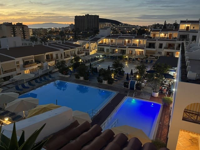 1 quarto Apartamento para venda em Los Cristianos com piscina - 290 000 € (Ref: 10048189)