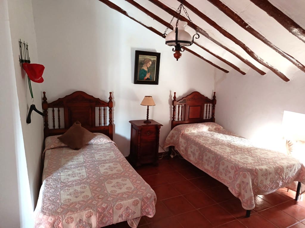 Casa de 6 habitaciones en Luque en venta - 69.000 € (Ref: 10046101)