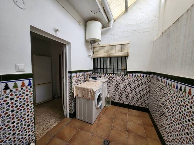 4 bedroom Townhouse for sale in Campo Nubes, Priego de Córdoba - € 34,000 (Ref: 10046103)