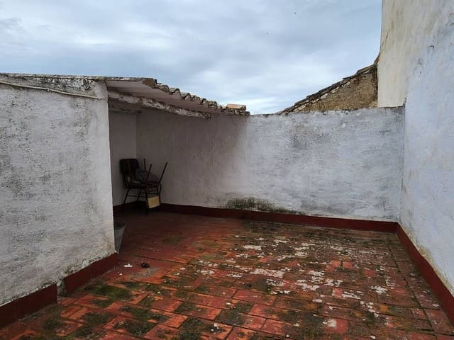 4 bedroom Townhouse for sale in Campo Nubes, Priego de Córdoba - € 34,000 (Ref: 10046103)