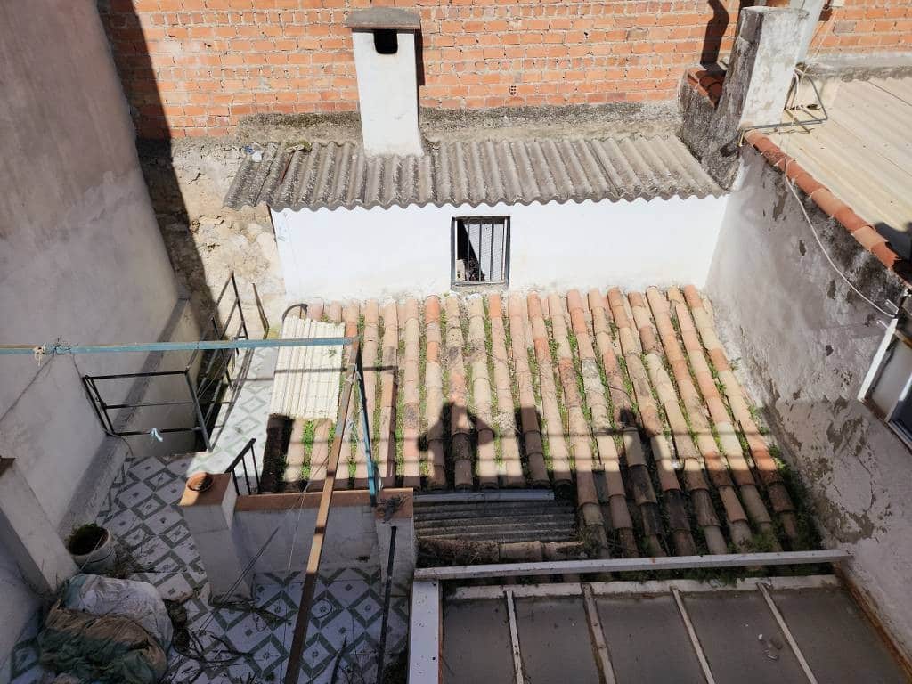 Casa de 4 habitaciones en Luque en venta con piscina - 82.000 € (Ref: 10046105)