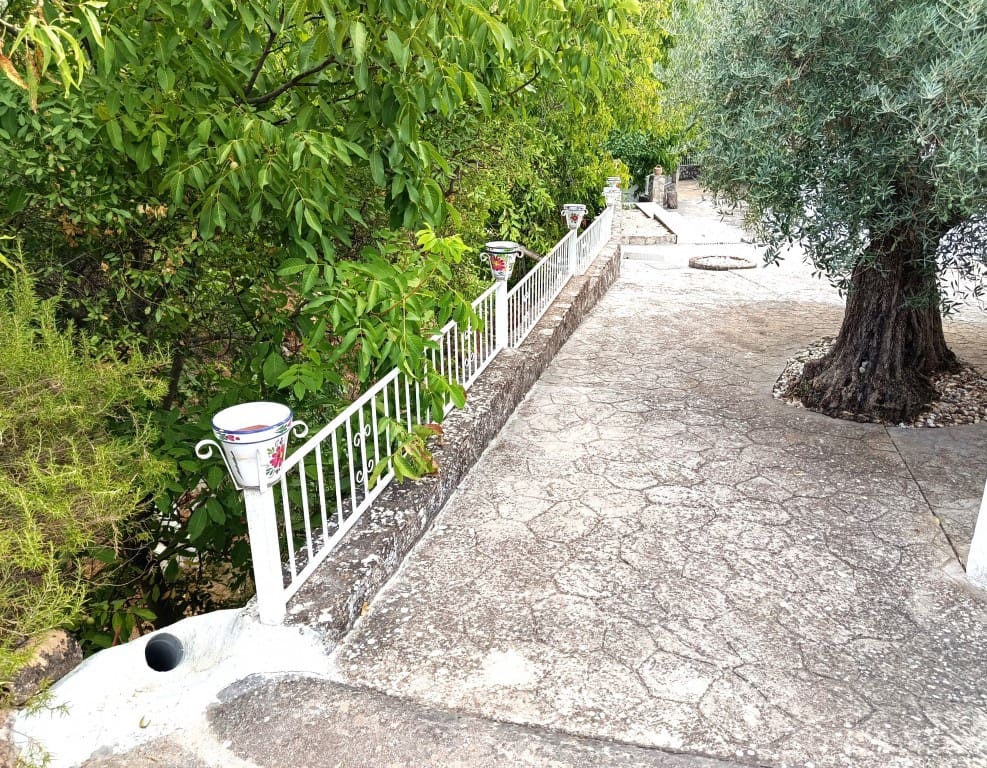 5 bedroom Townhouse for sale in Almedinilla - € 93,000 (Ref: 10046106)