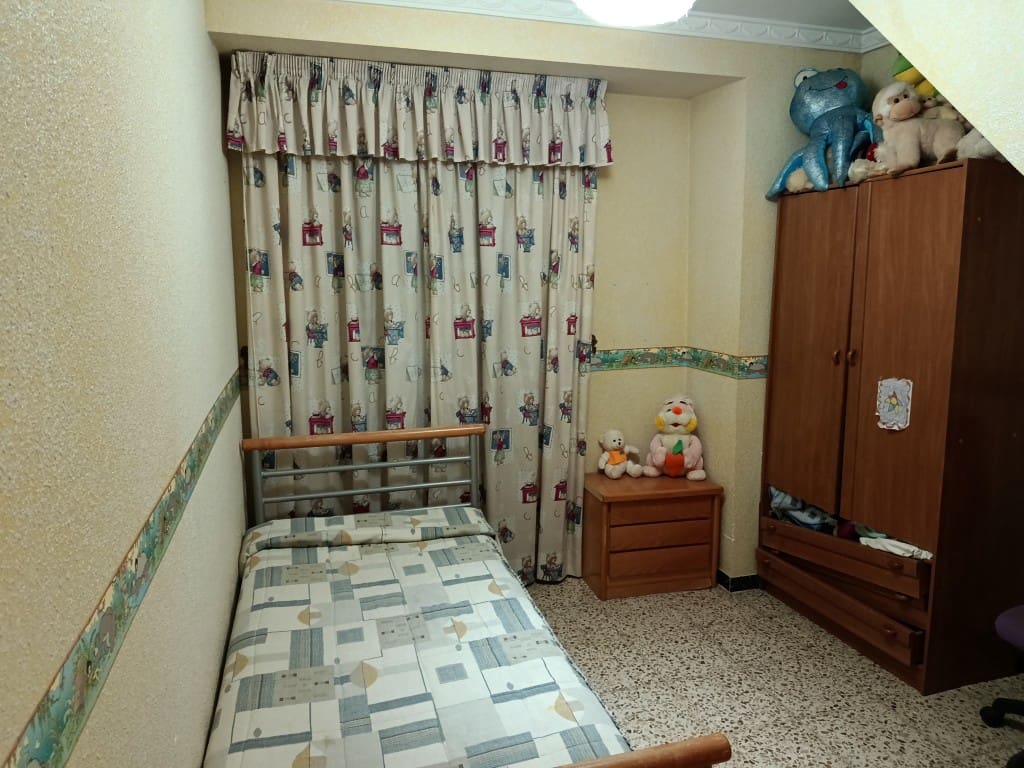 4 chambre Maison de Ville à vendre à Fuente-Tojar - 79 000 € (Ref: 10046117)