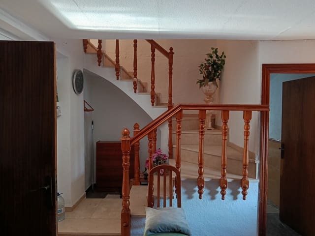 5 bedroom Townhouse for sale in Sabariego, Alcaudete with garage - € 53,000 (Ref: 10046125)