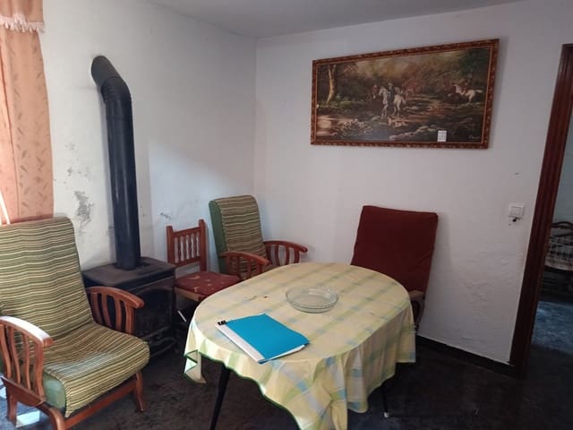5 bedroom Townhouse for sale in Sabariego, Alcaudete with garage - € 53,000 (Ref: 10046125)