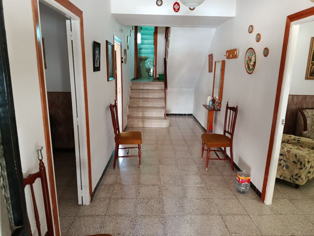 4 quarto Casa em Banda para venda em La Rabita - 95 000 € (Ref: 10046129)