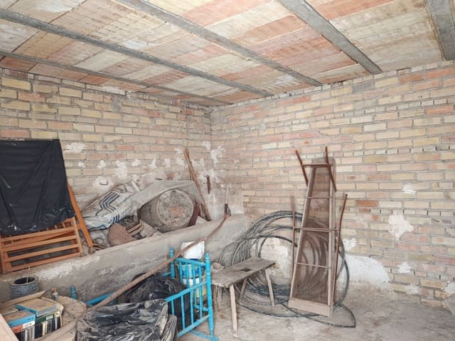 4 quarto Casa em Banda para venda em La Rabita, Alcalá la Real - 95 000 € (Ref: 10046129)
