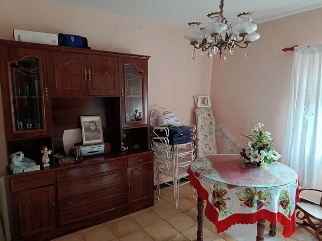 4 sypialnia Finka/Dom wiejski na sprzedaż w Priego de Córdoba - 119 000 € (Ref: 10046133)