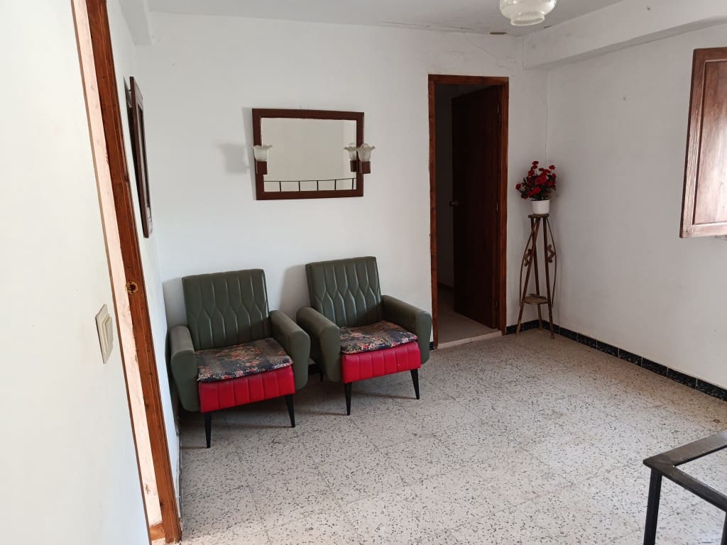 4 bedroom Townhouse for sale in Fuente-Tojar - € 35,000 (Ref: 10046134)