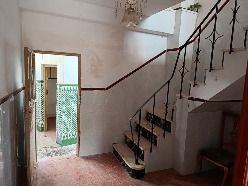 4 bedroom Townhouse for sale in Fuente-Tojar - € 35,000 (Ref: 10046134)
