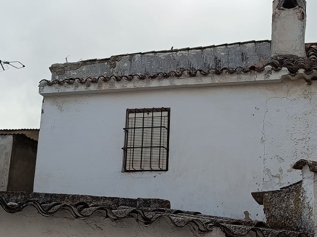 4 bedroom Townhouse for sale in Fuente-Tojar - € 35,000 (Ref: 10046134)