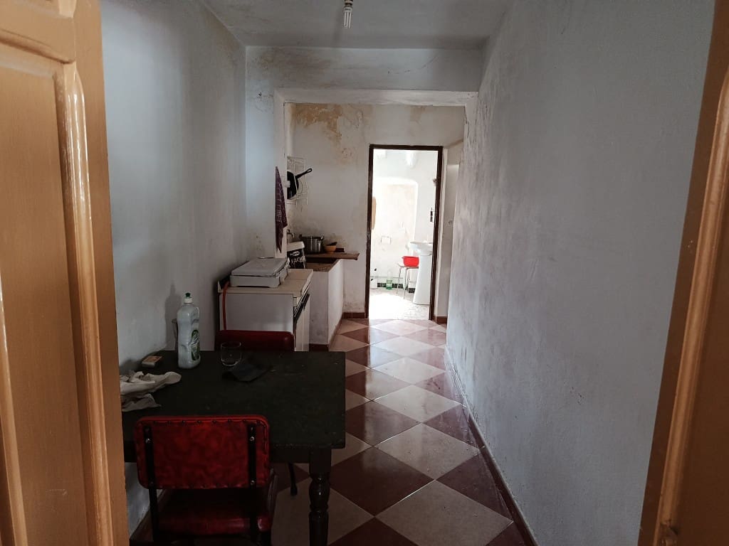 3 bedroom Townhouse for sale in Priego de Cordoba - € 39,900 (Ref: 10046136)