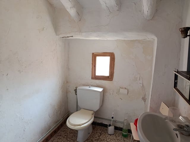 3 slaapkamer Huis te koop in Priego de Córdoba - € 39.900 (Ref: 10046136)