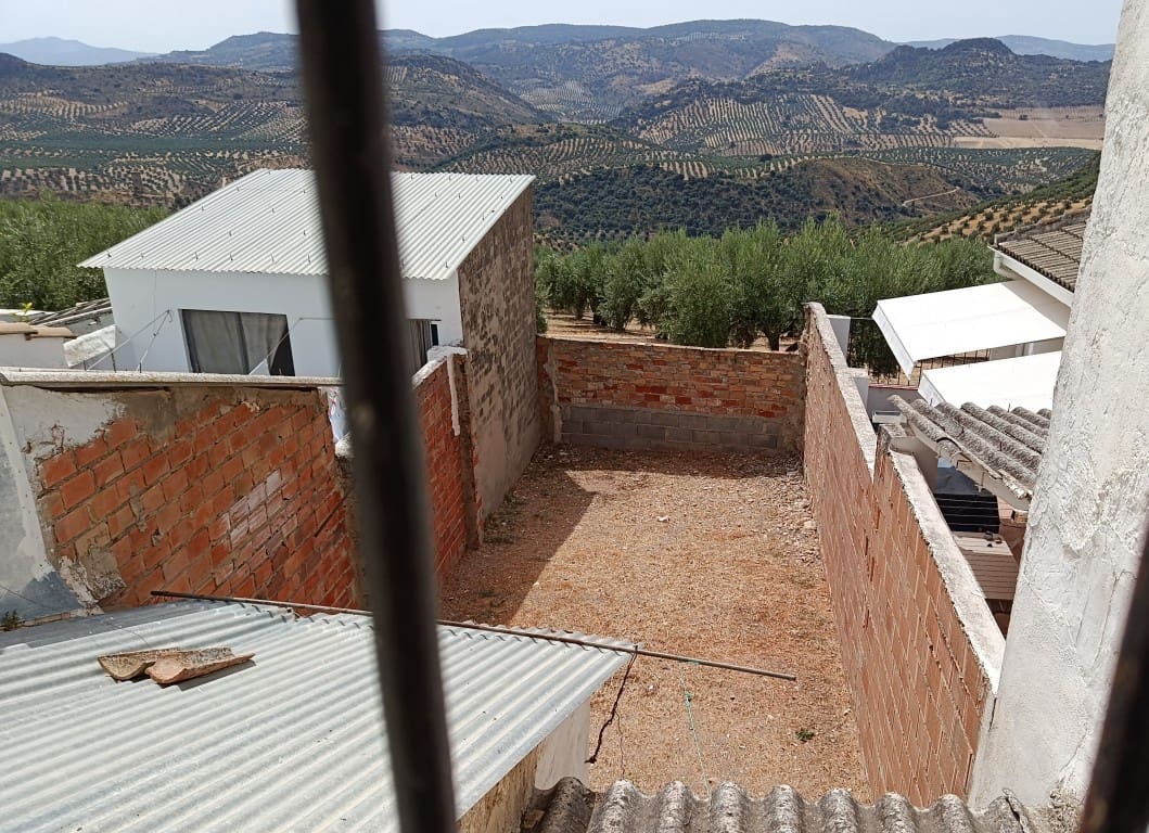 3 bedroom Townhouse for sale in Priego de Cordoba - € 39,900 (Ref: 10046136)