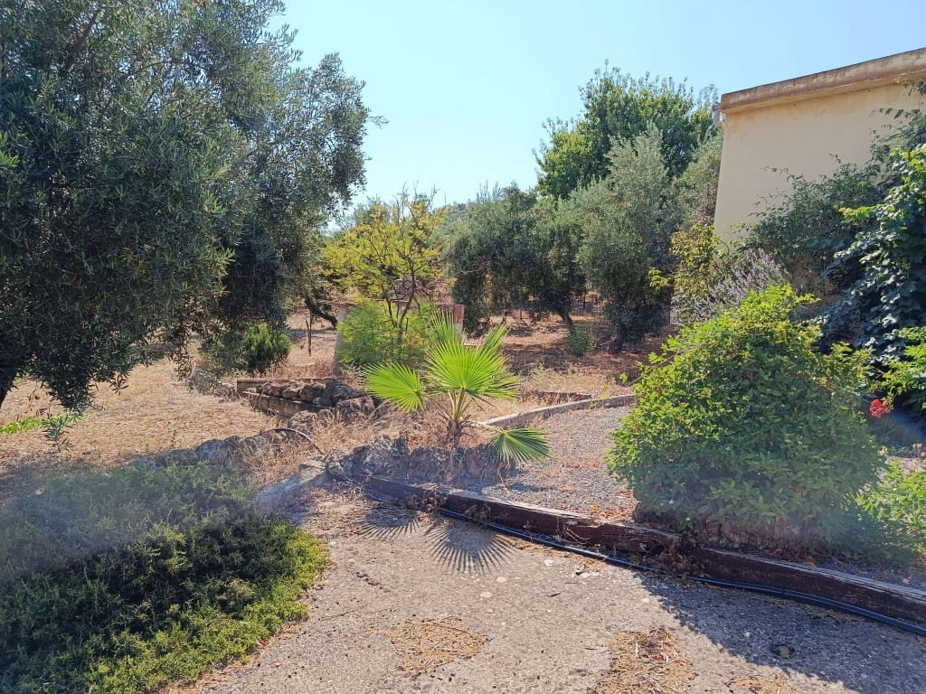 2 soverom Villa til salgs i Fuente-Tojar - € 103 000 (Ref: 10046137)