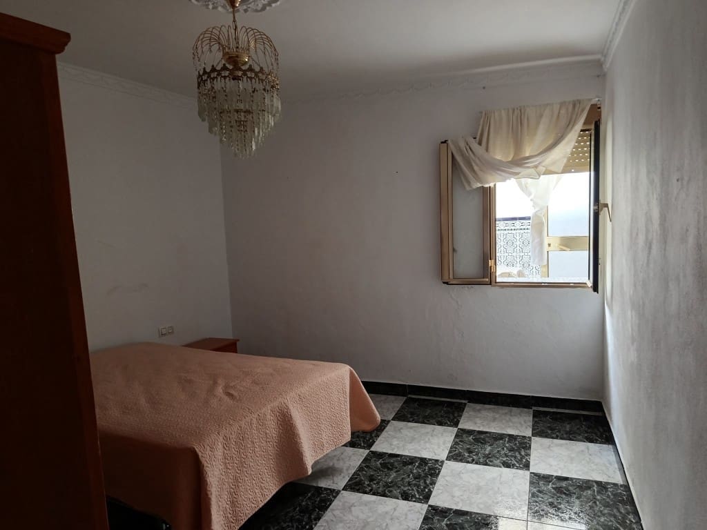 5 soveværelse Byhus til salg i Fuente-Tojar - € 89.900 (Ref: 10046138)