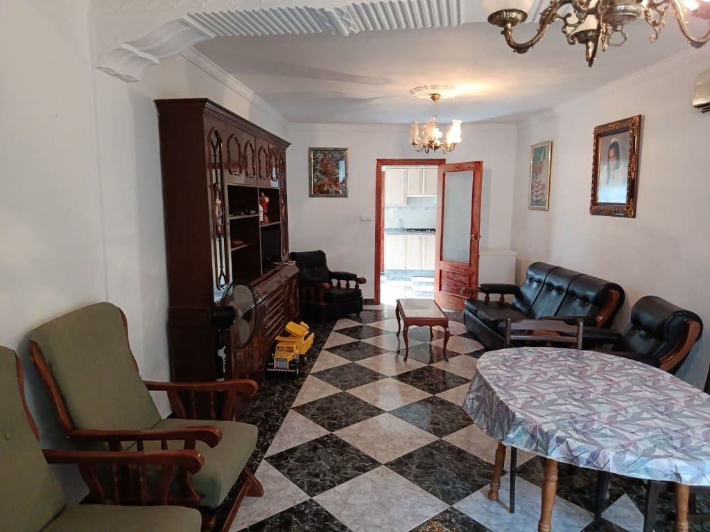 5 soveværelse Byhus til salg i Fuente-Tojar - € 89.900 (Ref: 10046138)