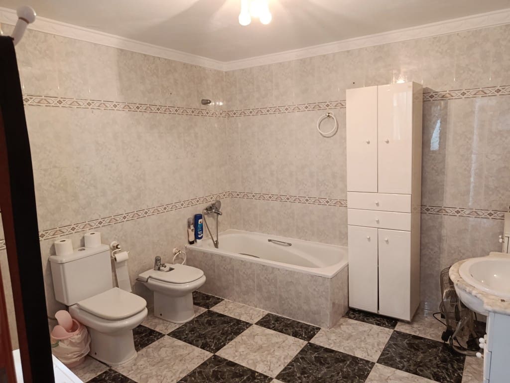 5 soveværelse Byhus til salg i Fuente-Tojar - € 89.900 (Ref: 10046138)