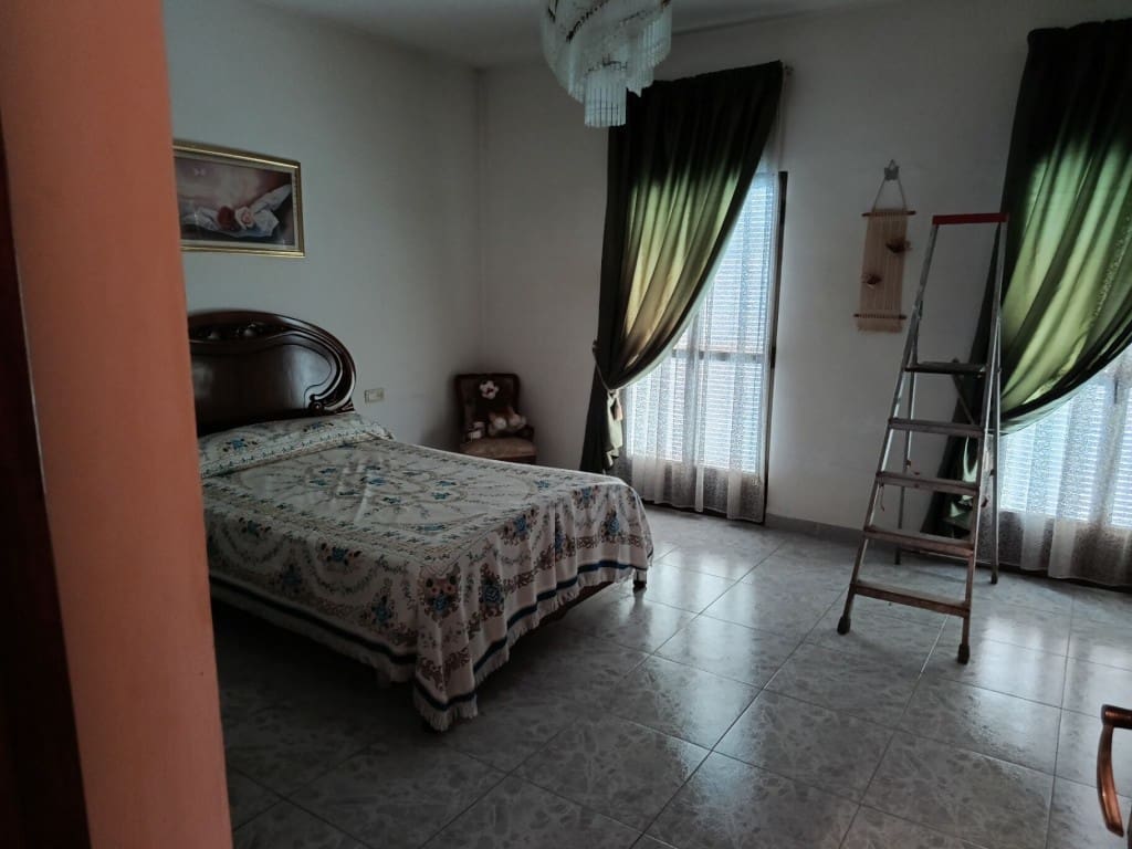 5 soverom Hus til salgs i Fuente-Tojar - € 86 000 (Ref: 10046142)