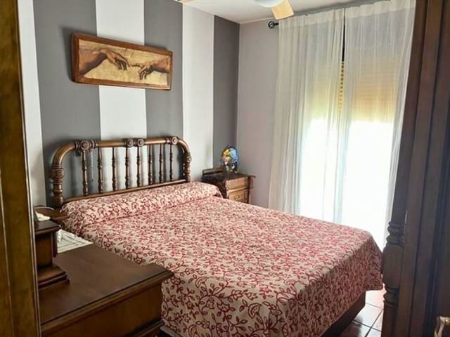 3 bedroom Townhouse for sale in Zuheros with garage - € 110,000 (Ref: 10046145)