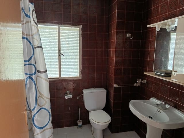 7 slaapkamer Huis te koop in Priego de Córdoba - € 84.900 (Ref: 10046147)