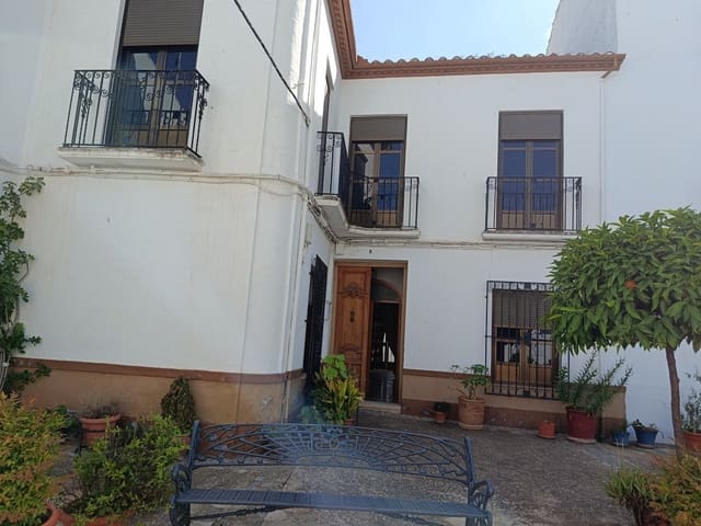 7 slaapkamer Huis te koop in Priego de Córdoba - € 84.900 (Ref: 10046147)