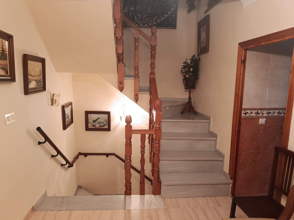 5 slaapkamer Huis te koop in Luque - € 89.000 (Ref: 10046148)