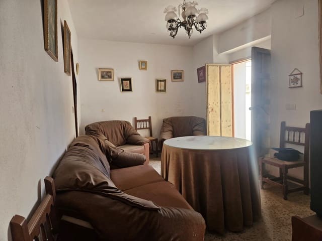 4 bedroom Townhouse for sale in Fuente-Tójar - € 23,000 (Ref: 10046149)