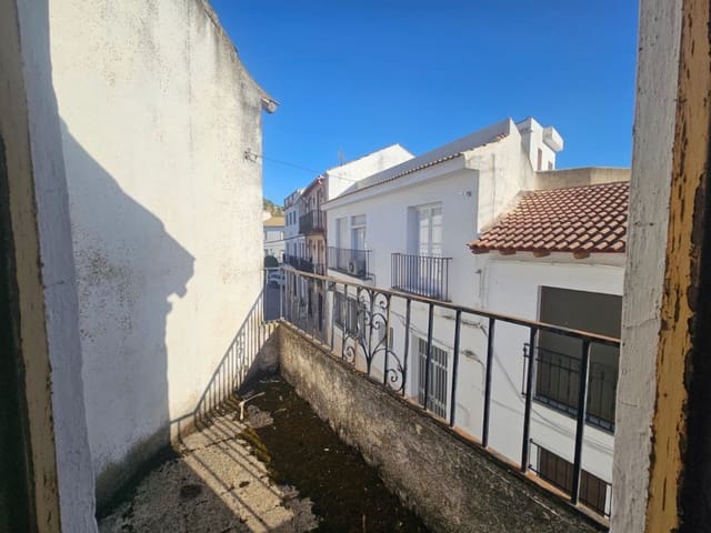4 bedroom Townhouse for sale in Fuente-Tójar - € 23,000 (Ref: 10046149)