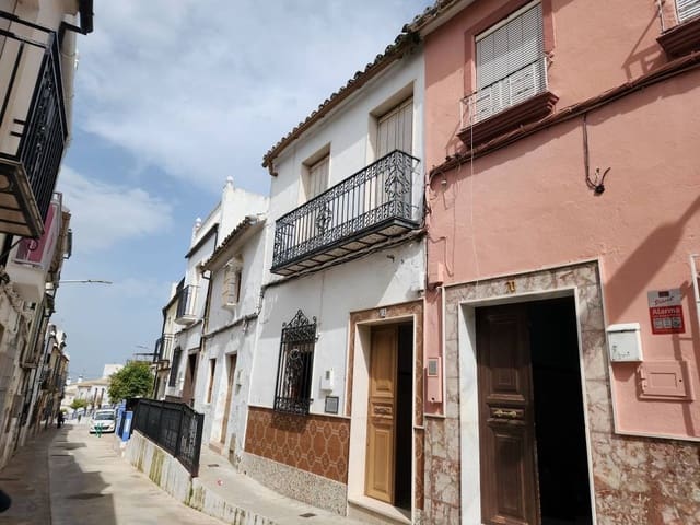 Casa de 4 habitaciones en Rute en venta con piscina - 57.900 € (Ref: 10046150)