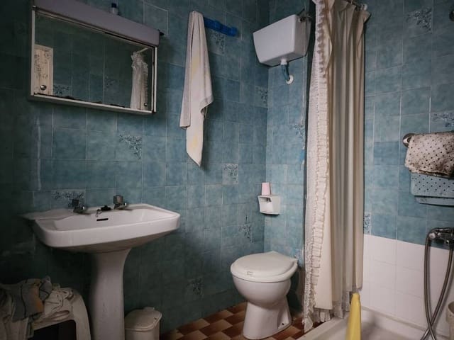 Casa de 4 habitaciones en Rute en venta con piscina - 57.900 € (Ref: 10046150)