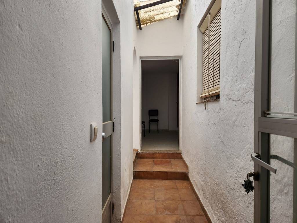 4 makuuhuone Omakotitalo myytävänä paikassa Luque mukana uima-altaan - 55 000 € (Ref: 10046152)