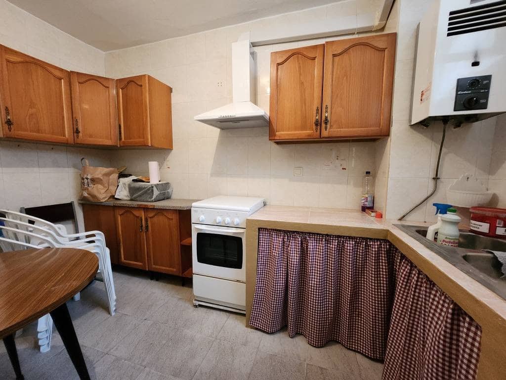 2 bedroom Townhouse for sale in Priego de Cordoba - € 39,000 (Ref: 10046155)