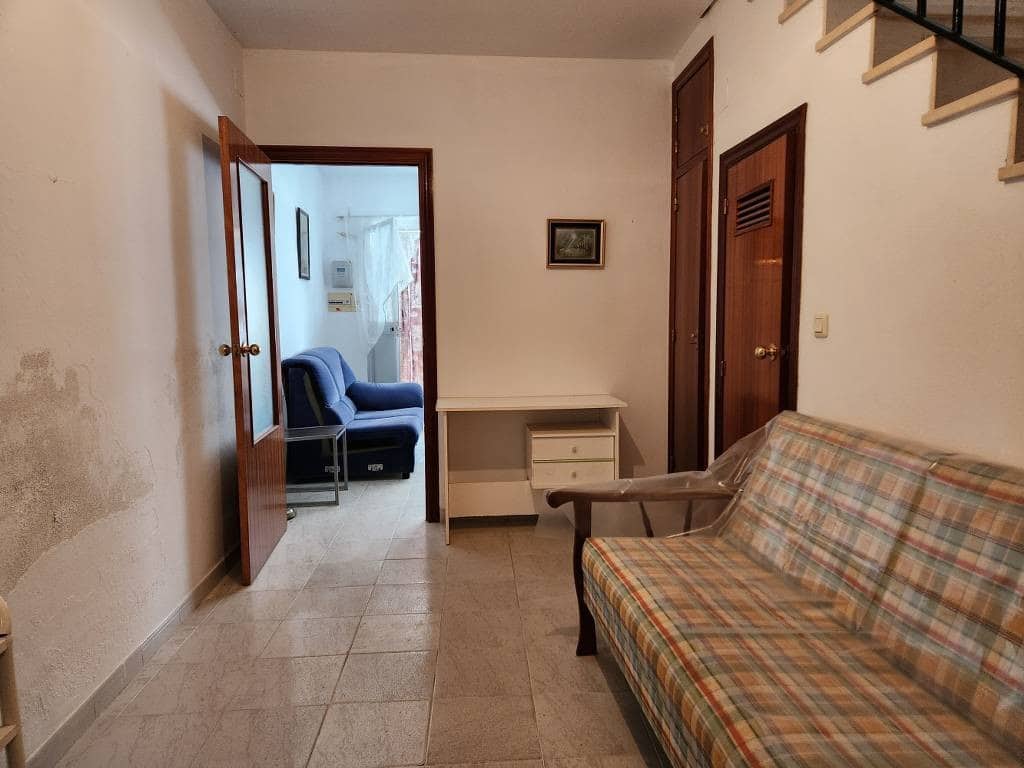 2 bedroom Townhouse for sale in Priego de Cordoba - € 39,000 (Ref: 10046155)