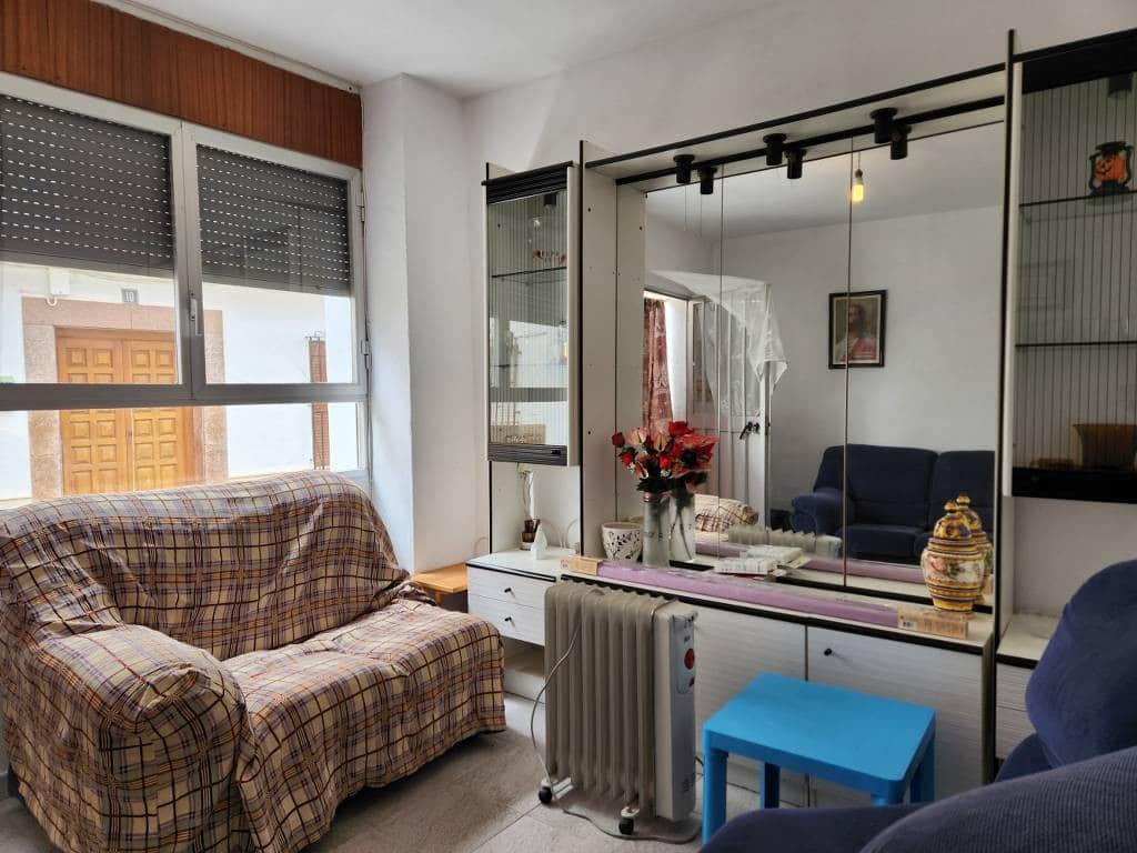 2 bedroom Townhouse for sale in Priego de Cordoba - € 39,000 (Ref: 10046155)