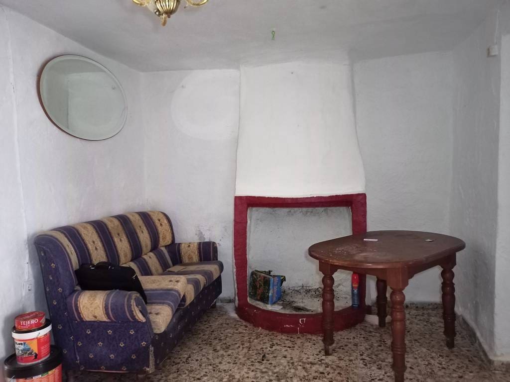 3 bedroom Townhouse for sale in Luque with pool - € 29,900 (Ref: 10046157)