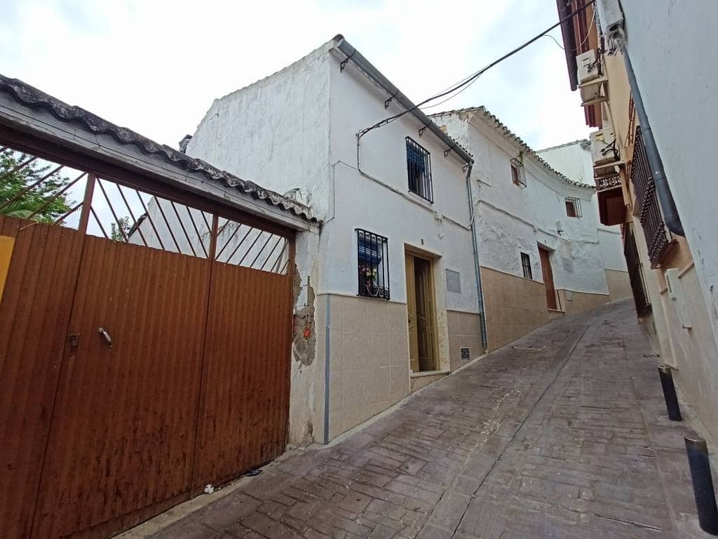 3 bedroom Townhouse for sale in Luque with pool - € 29,900 (Ref: 10046157)