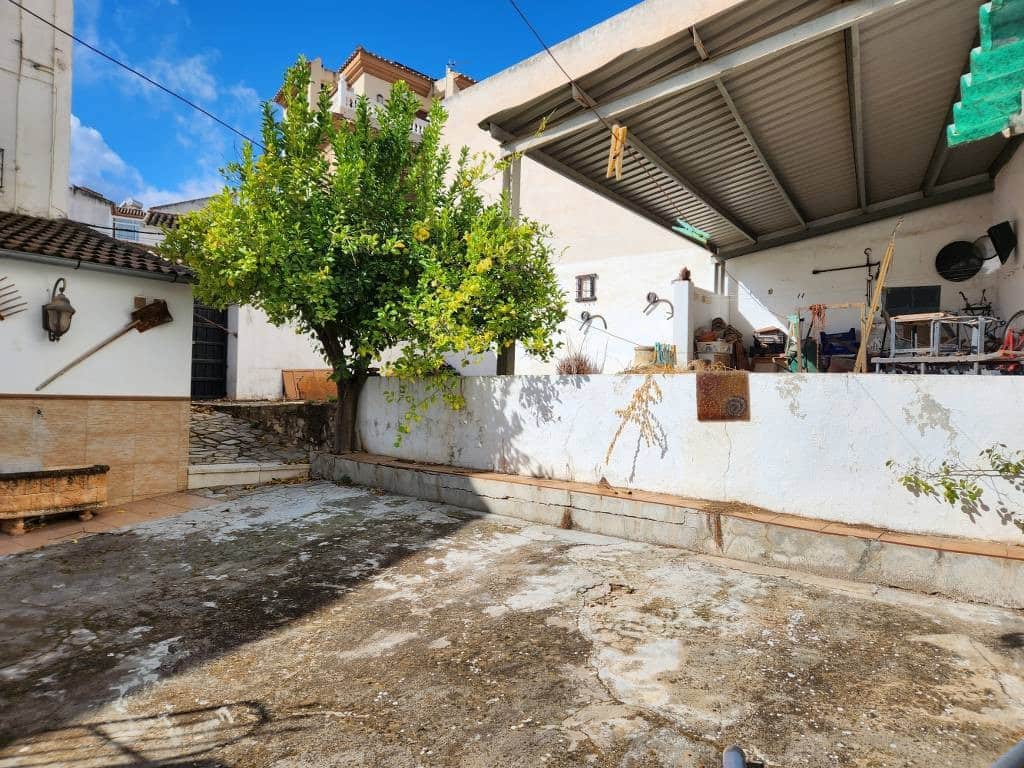 5 soveværelse Byhus til salg i Luque med garage - € 107.000 (Ref: 10046158)