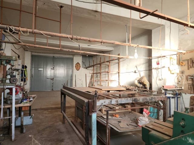 Kommersiell till salu i Rute med pool - 59 900 € (Ref: 10046162)