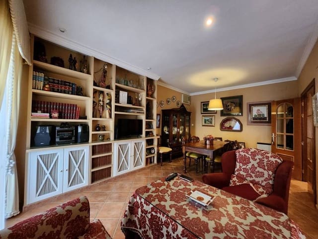 4 quarto Casa em Banda para venda em Iznájar com piscina - 115 000 € (Ref: 10046164)