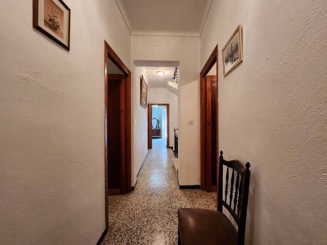 8 slaapkamer Huis te koop in Cuevas de San Marcos met zwembad - € 125.000 (Ref: 10046168)